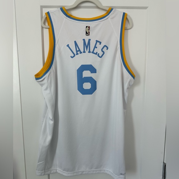 Lebron James Lakers Jersey #6 - Picture 2 of 5